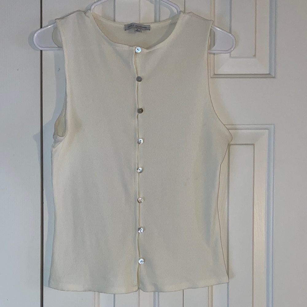 Green Envelope Ivory Sleeveless Button-Down Shirt